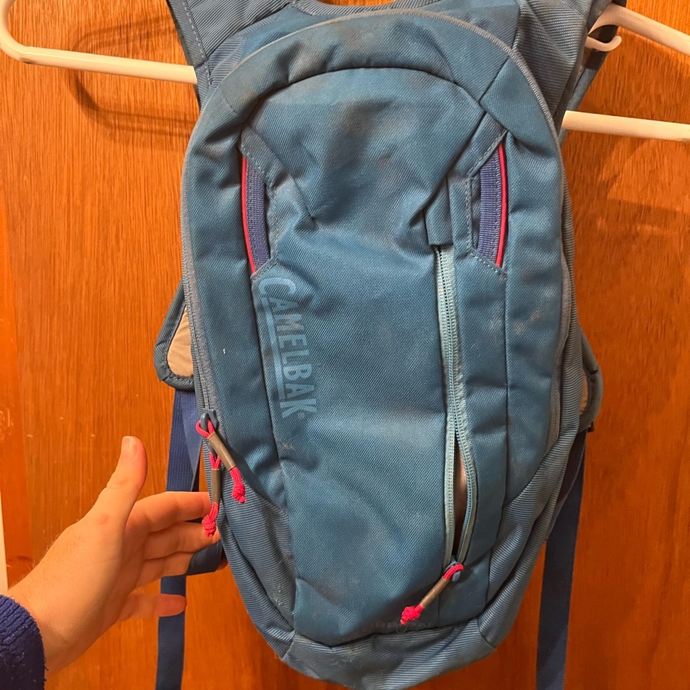 Camelbak small blue